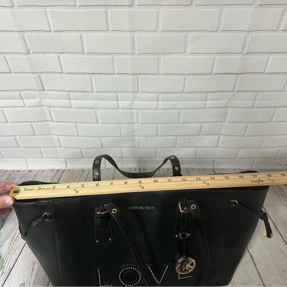 Michael Kors Limited Edition Voyager Love Tote Bag Black Stud Large Purse NWT - Picture 10 of 16